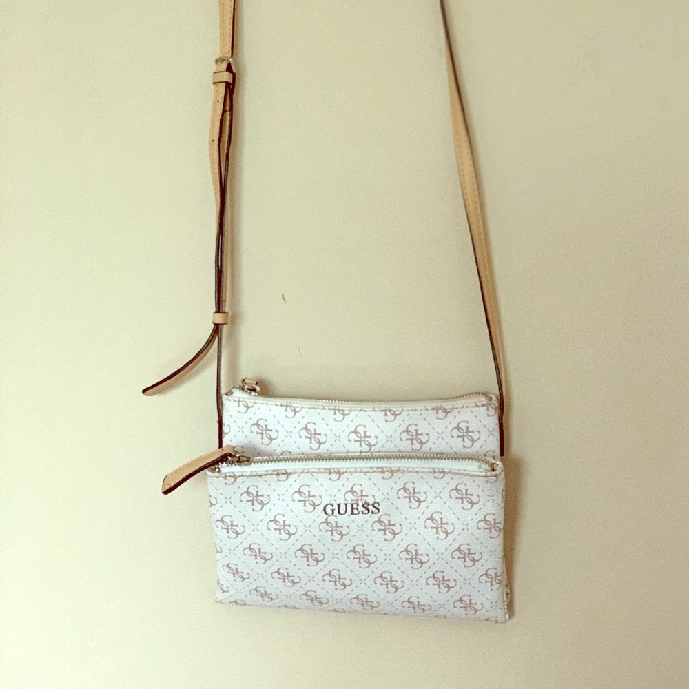 GUESS crossbody purse